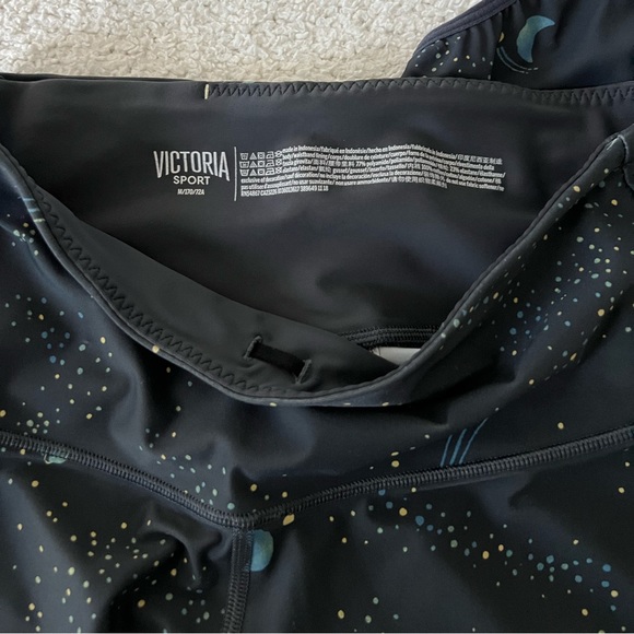 Victoria Sport galaxy workout set- sports bra & leggings - Picture 9 of 9